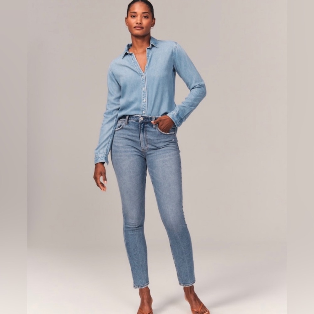 Abercrombie Curve Love High Rise Skinny Jeans NWT